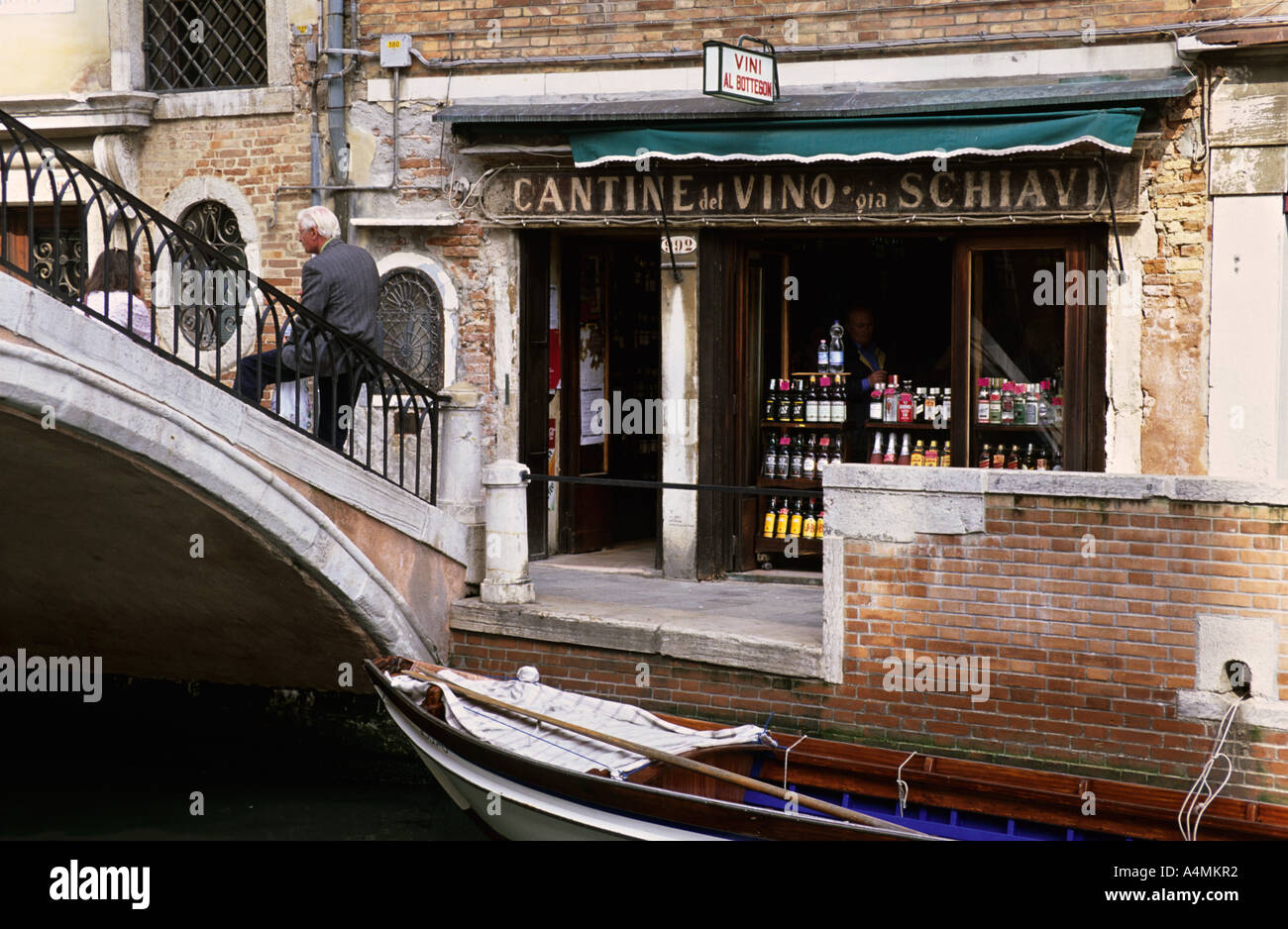 Italien Venedig berühmten Wein bar Cantine del Vino gia Schiavi in Dorsoduro Stockfoto