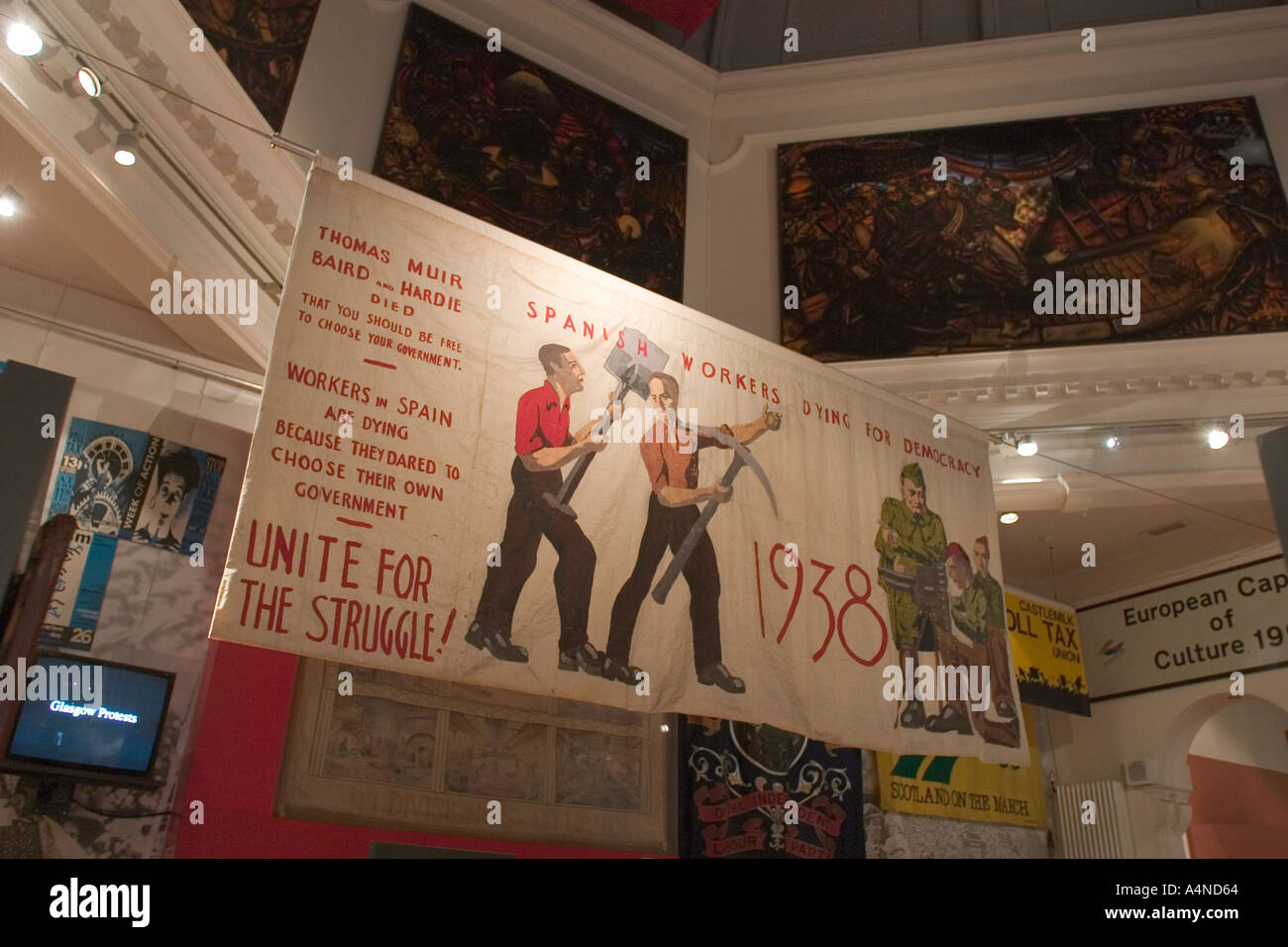 Labour Party Banner in Völker Palace Museum Glasgow Schottland, Vereinigtes Königreich Stockfoto
