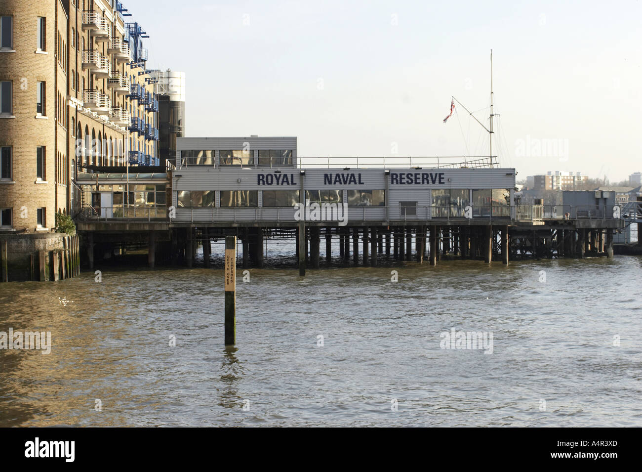 Royal Naval Reserve auf der Themse in London UK Stockfoto