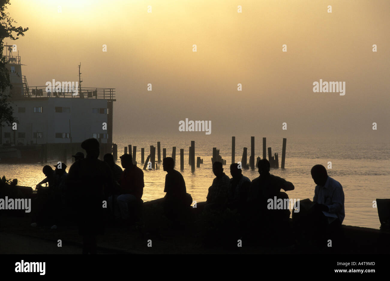 Paramaribo Menschen an den Ufern des Flusses Surinam Stockfoto