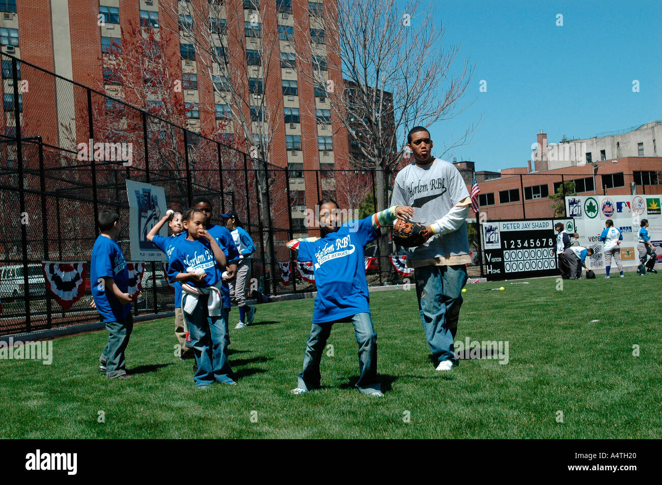 Harlem RBI Little League öffnet seine Felder of Dreams in East Harlem Stockfoto