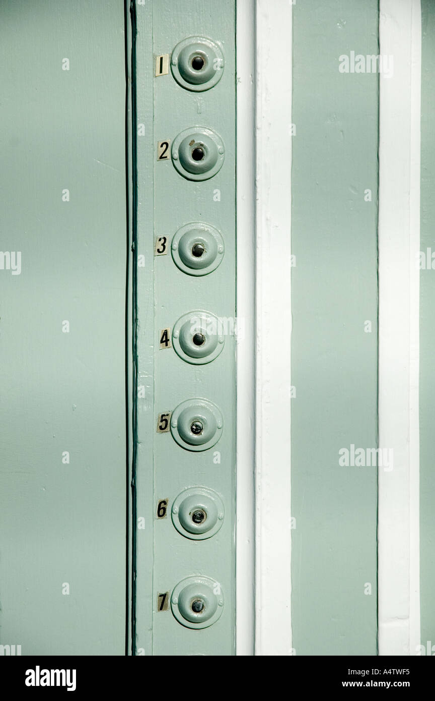 Alarmknöpfe Montreal ausrichten Stockfoto