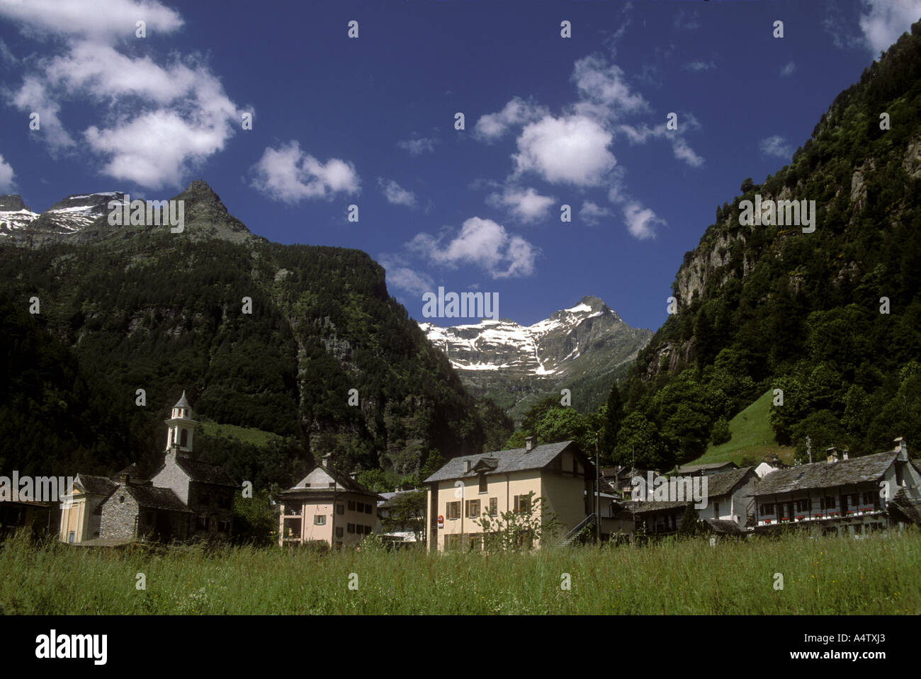 Stadt Sonogna in der Val Verzasca-Tal Tessin oder Tessin Schweizer Alpen Südschweiz Stockfoto