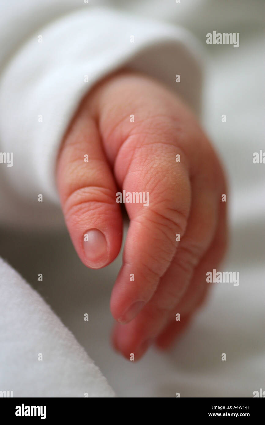 Nahaufnahme eines Säuglings Hand Stockfoto