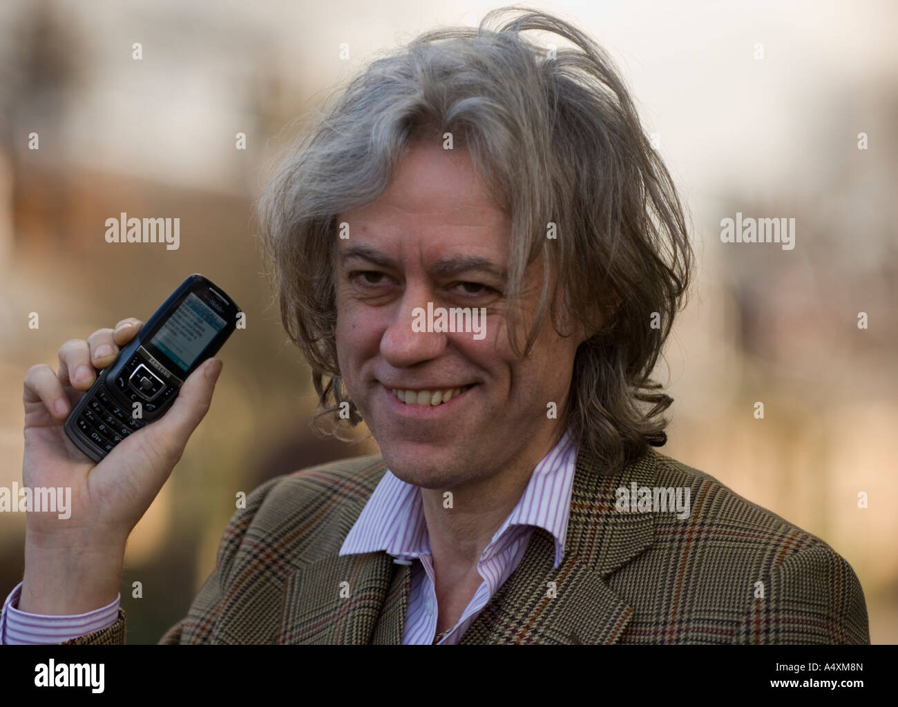 Sir Bob Geldof bei der Vorstellung der Groupcall Messenger in Falkirk, Schottland Stockfoto