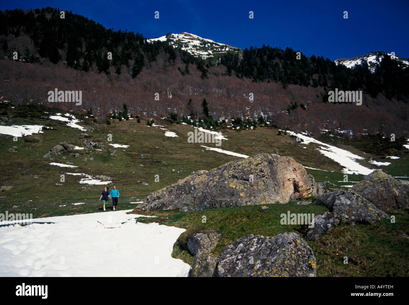 Franzosen, erwachsenen Mann, Frau, Paar, Wanderer, Wanderweg, in der Nähe von Col du Pourtalet, Nationalpark der Pyrenäen, Frankreich, Europa Stockfoto