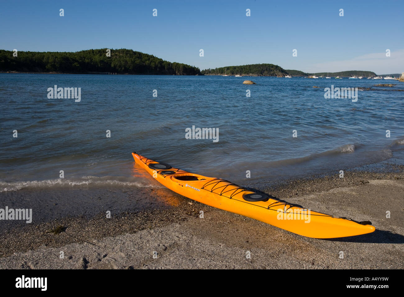 Ein Seekajak am Ufer in Bar Harbor, Maine USA Stockfoto