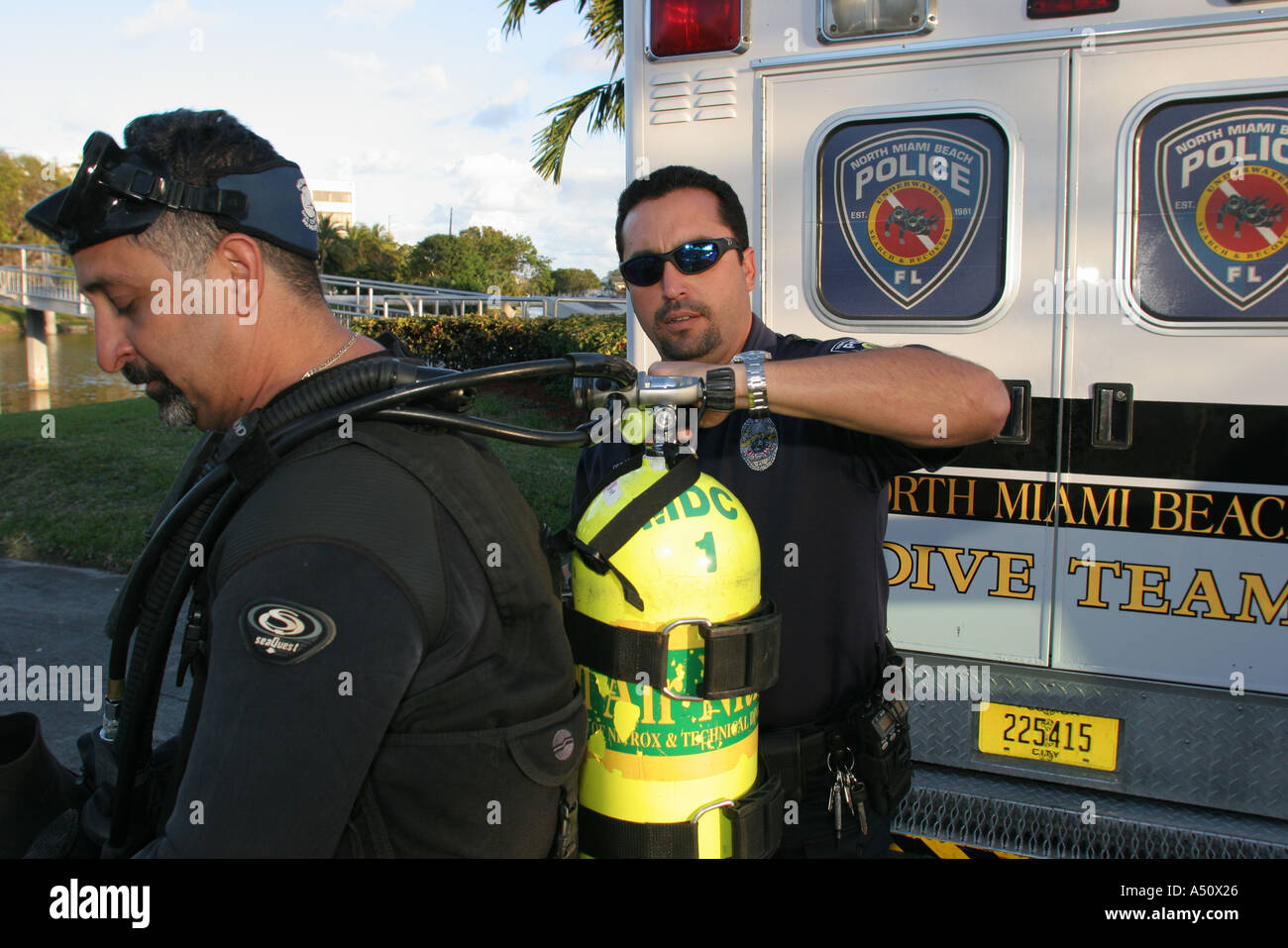 North Miami Beach Florida, Polizeibehörde, Strafverfolgungsbehörden, Kriminalprävention, Kriminologie, Tauchausrüstung, Besucher reisen Reise touristischer Touri Stockfoto