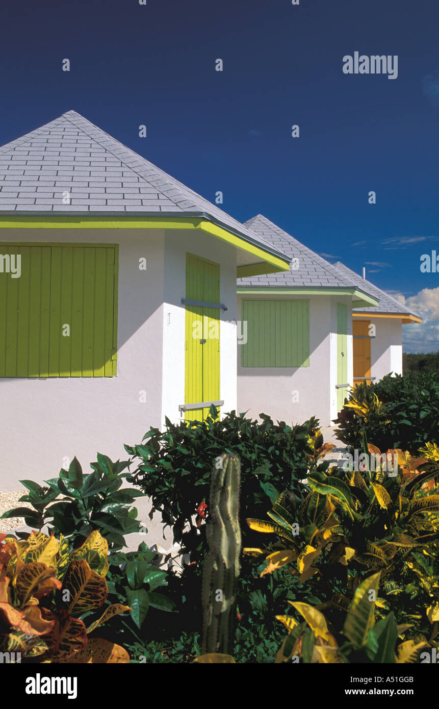Turks And Caicos Islands Tci farbenfrohen Gebäuden Provo Providenciales gelb weiß blauen karibische Farben Stockfoto