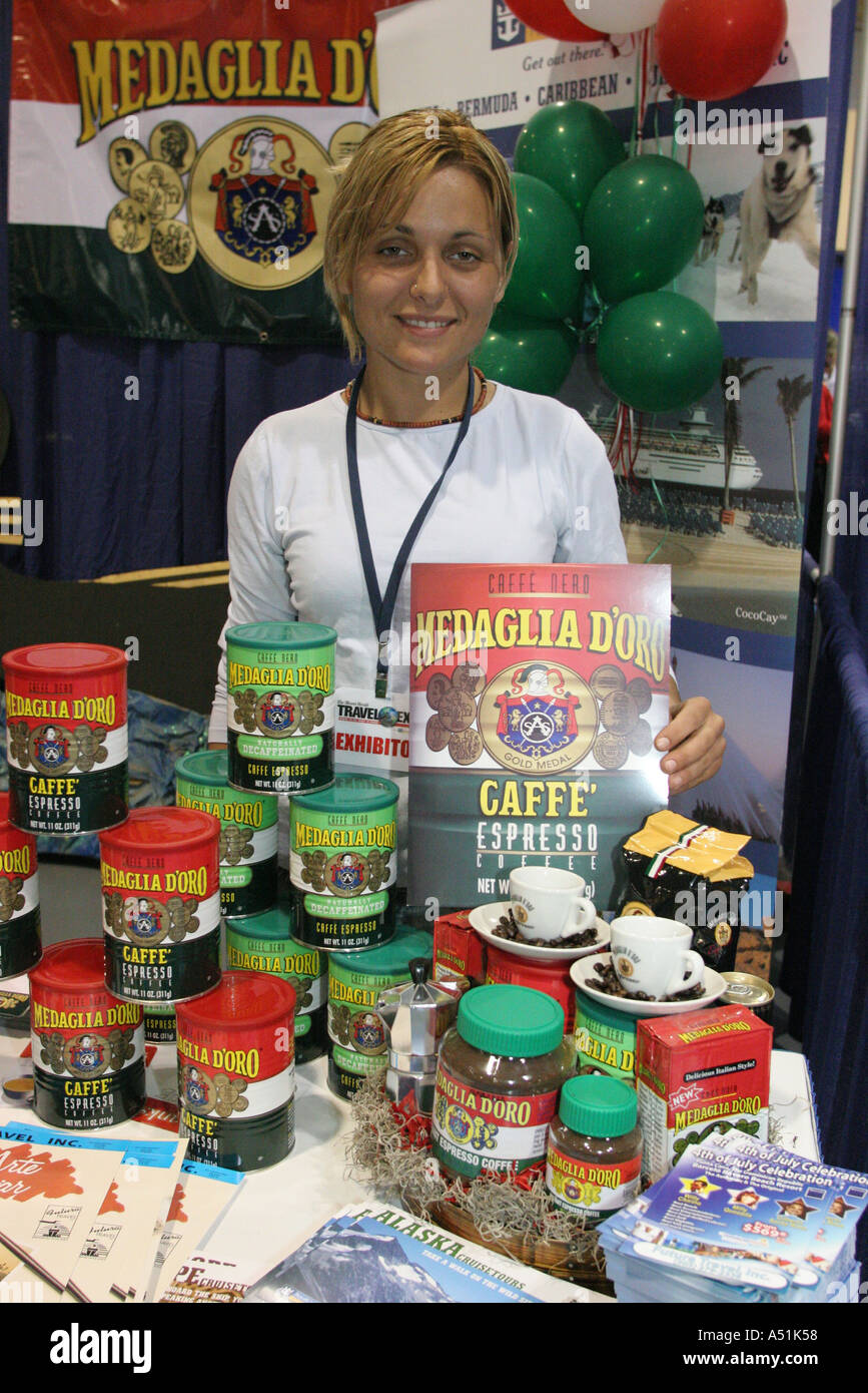 Miami Florida, Coconut Grove, Convention Center, Zentrum, Miami Herald Travel Travelling Expo, Medaglia D'Oro Espresso Coffee, Barista, Produkt, Produkte, speciia Stockfoto