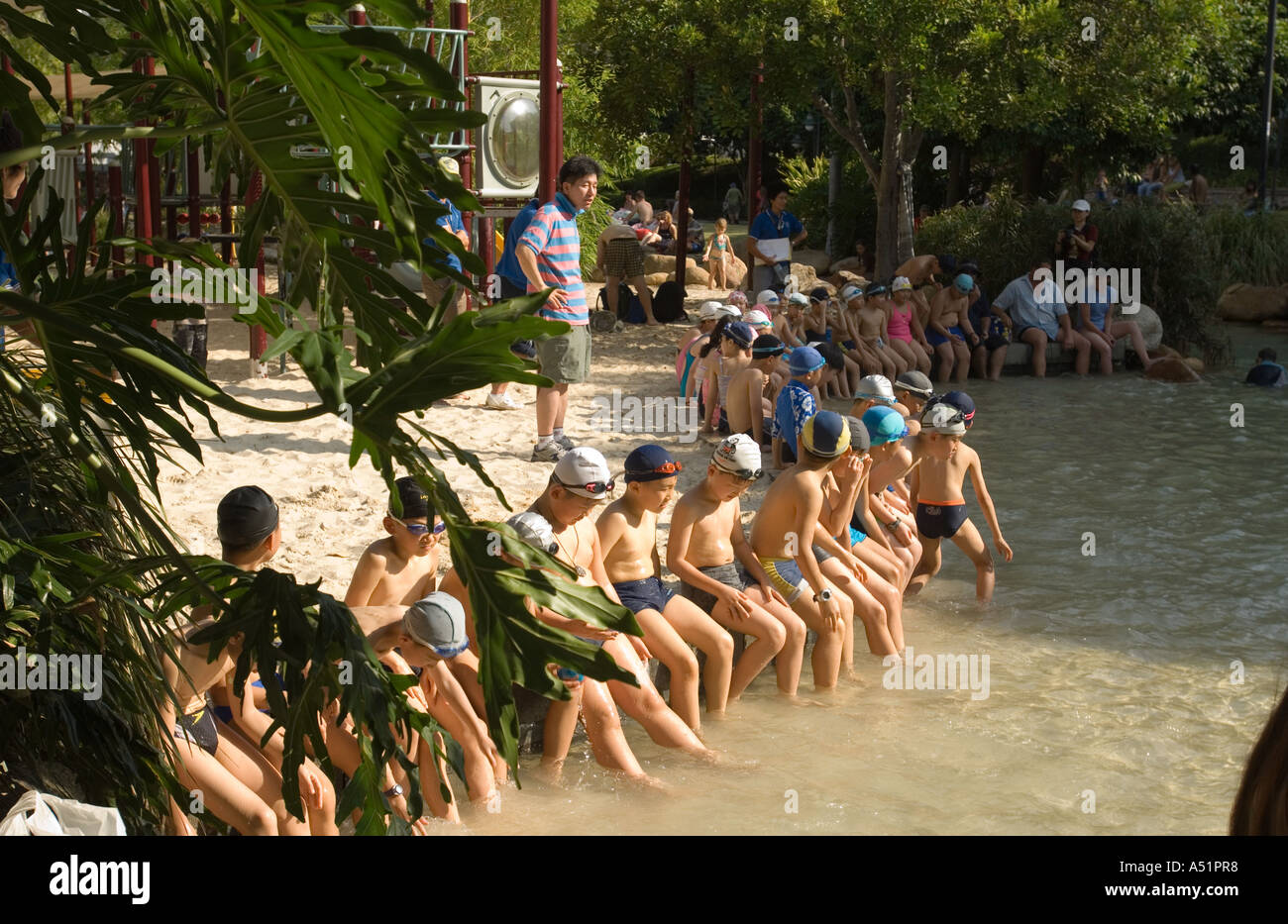 Kinder am Strand von South Bank, Brisbane, Queensland Stockfoto