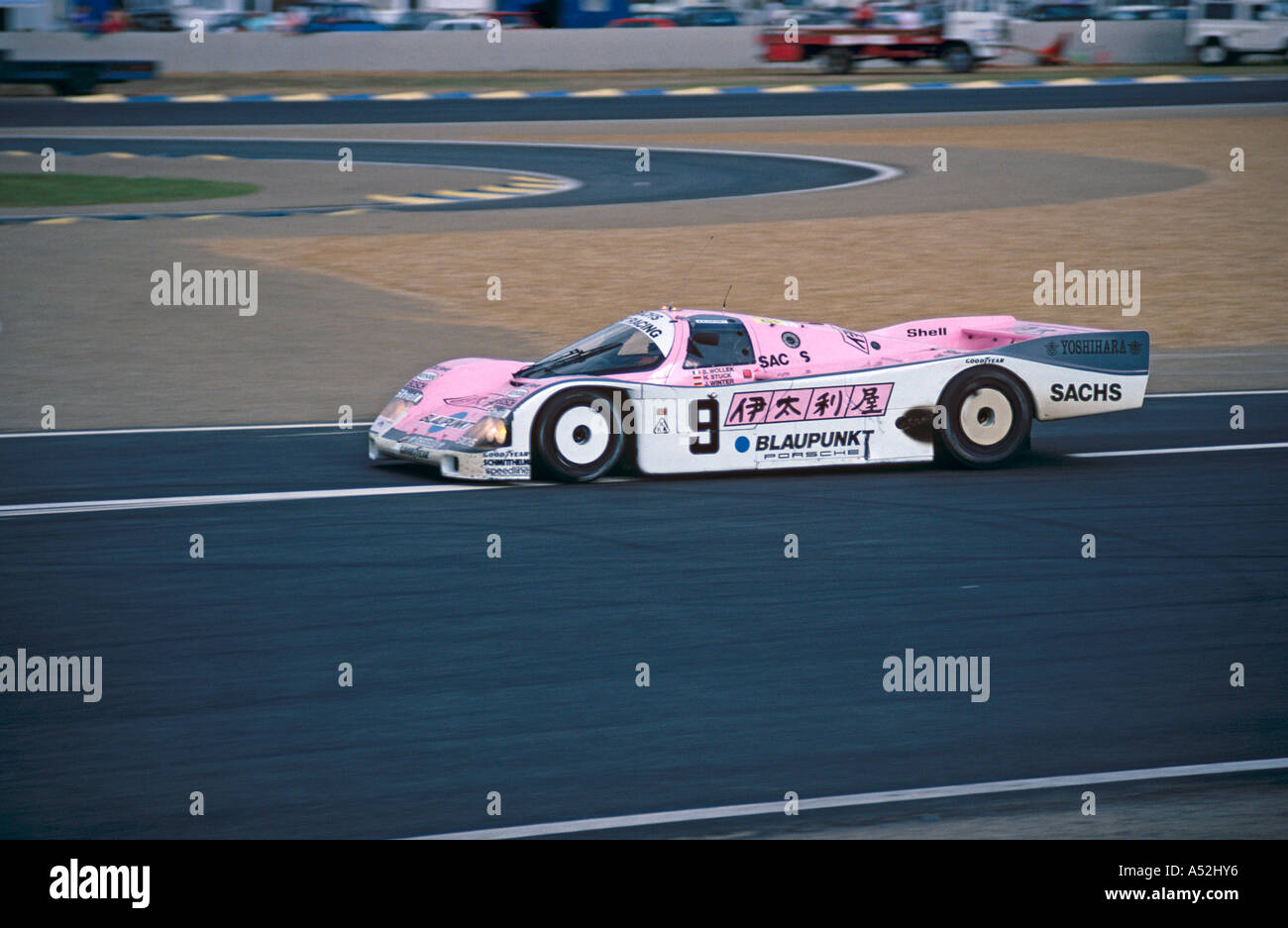 Joest Racing Porsche 962 C. Team Joest Racing. Fahrer Bob Wollek Hans-Joachim Stuck ...
