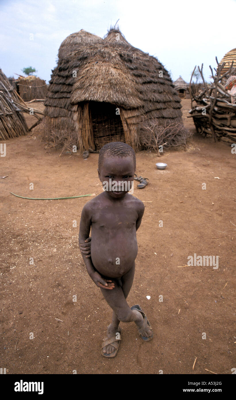 Painet ha0854 6074 Süd Sudan Kind nackt Narus Land entwickeln Nation  wirtschaftlich weniger entwickelte Kultur Schwellen Stockfotografie - Alamy