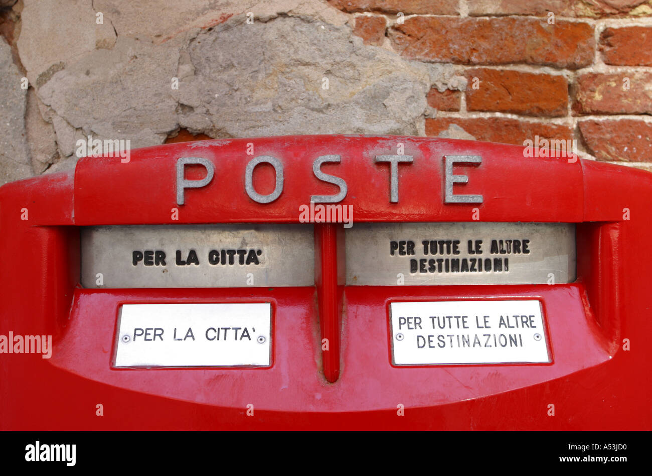 Briefkasten in Venedig Italien Poste Stockfotografie - Alamy