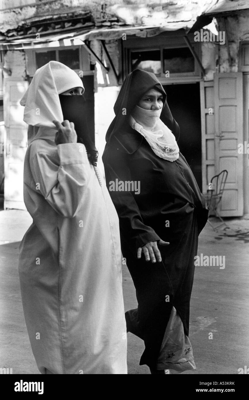 Painet ha1312 112 schwarzen und weißen Frauen Islam Safi Marokko Land entwickeln Nation weniger wirtschaftlich entwickelten Kultur Stockfoto