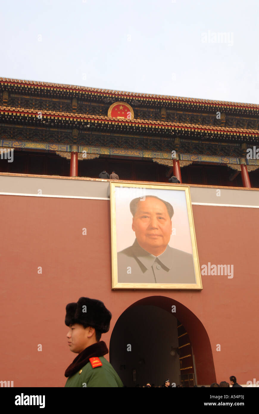 Verbotene Stadt chinesische Armee Porträt Mao Zedong Soldaten Tiananmen Stockfoto