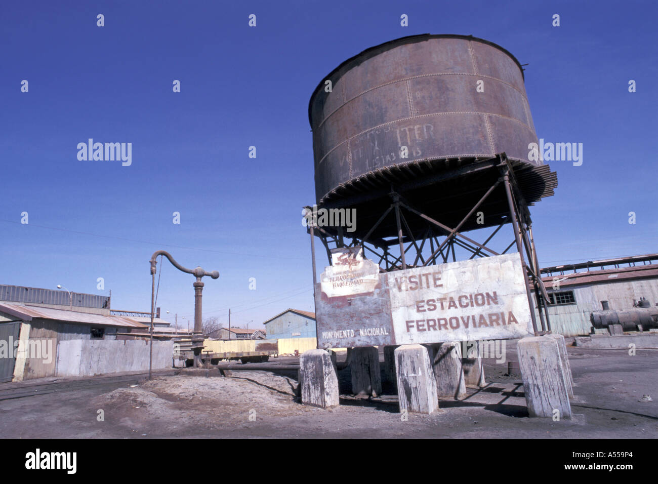 Wassertank am alten Bahnhof in Baquedano Chile Stockfoto