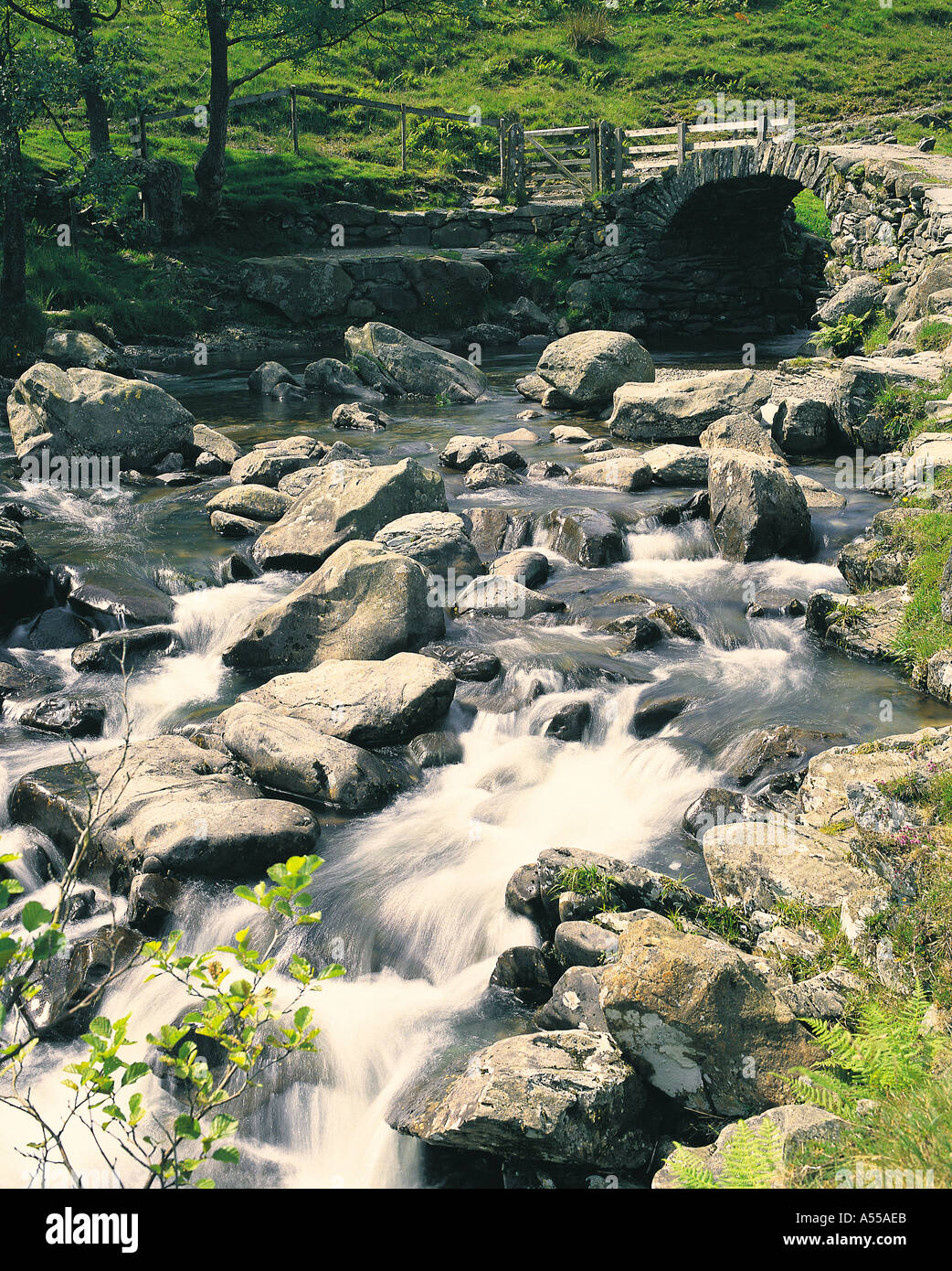 High Sweden Bridge im Sommer in der Nähe Ambleside Cumbria England Großbritannien Großbritannien GB Großbritannien Stockfoto