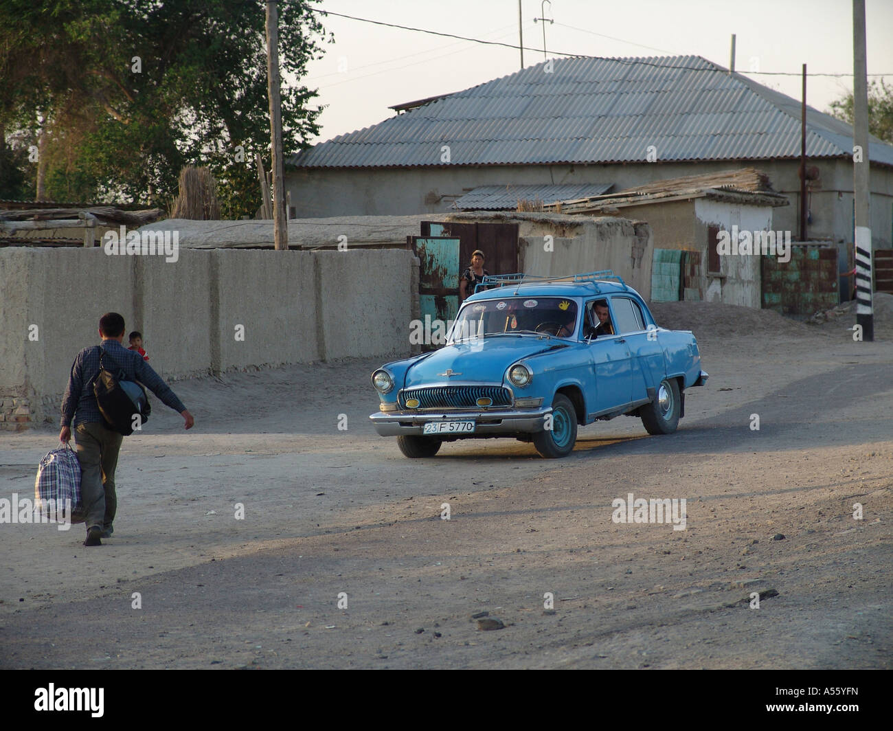 Painet iw2420 in Zentralasien Sowjetunion Bilder Islam moslem Seiden Straße Usbekistan Straße Szene Moynak Land entwickelt Stockfoto