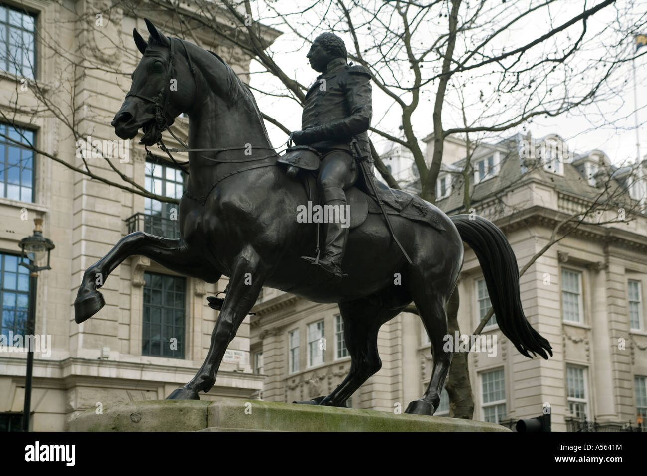 England. London. Statue von König George III unmittelbarer Nähe Trafalgar square Stockfoto