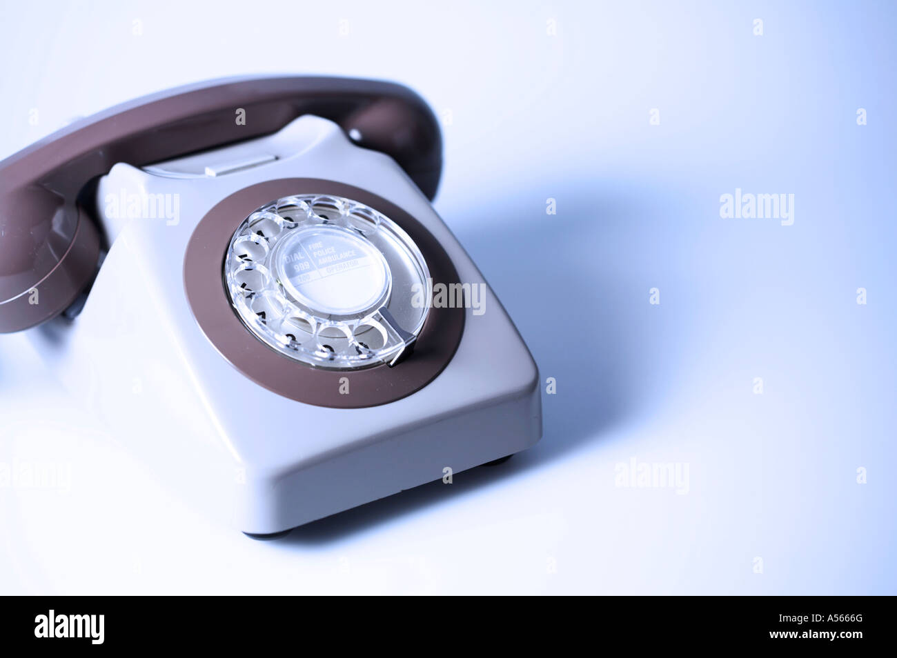 Retro 70er Jahre Telefon Blue Wash Stockfoto