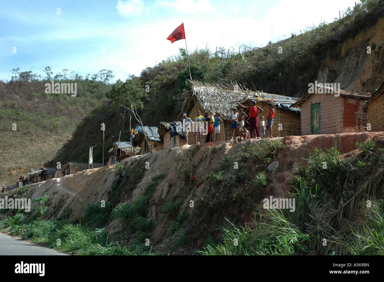 Painet iy8061 Brasilien Hausbesetzer Siedlung Menschen 2005 Land landlosen wegen Arbeitslosigkeit Zuckerrohr Industrie Pernambuco gemacht Stockfoto