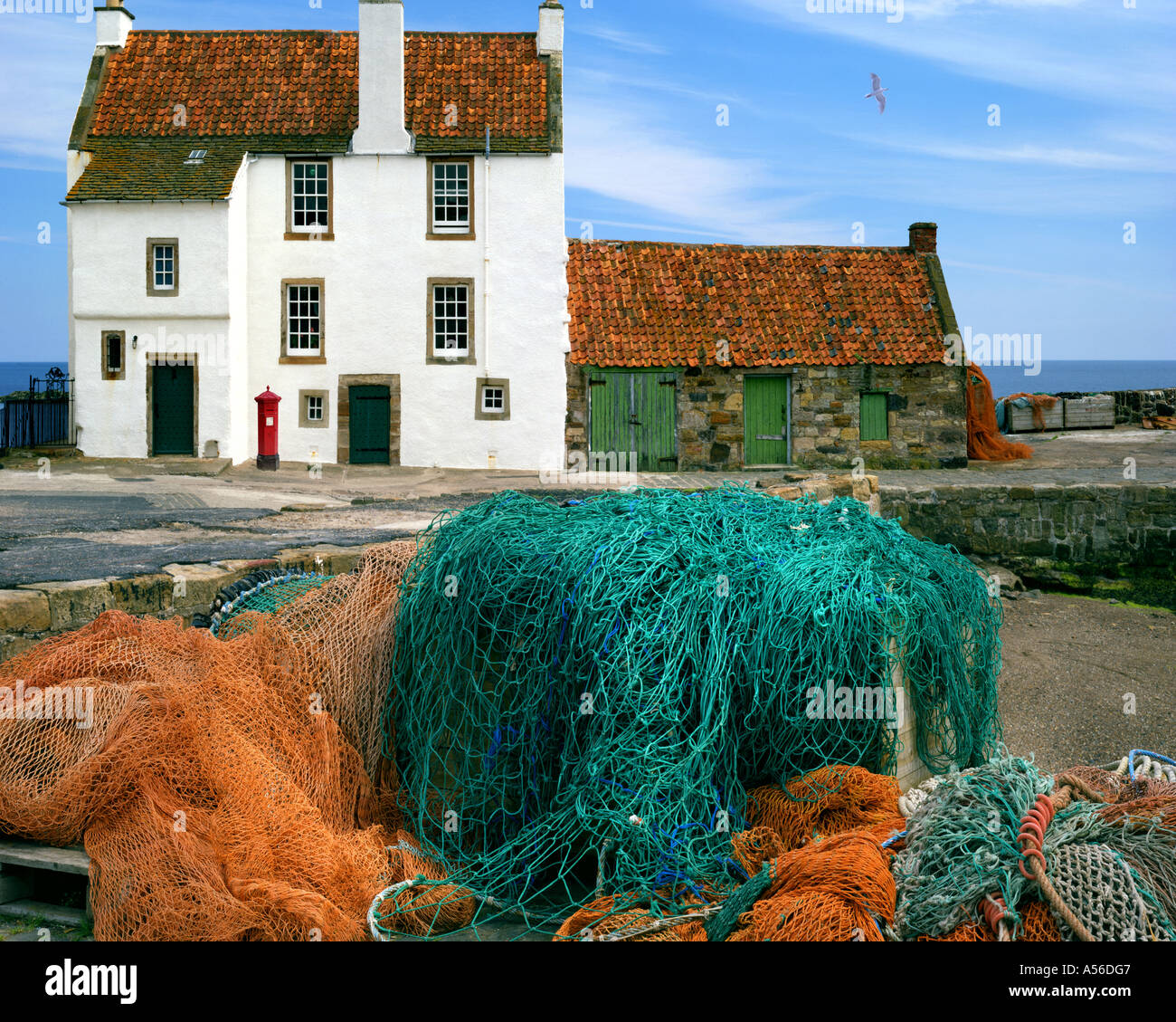 GB - Schottland: Cottage in Pittenweem Harbour Stockfoto