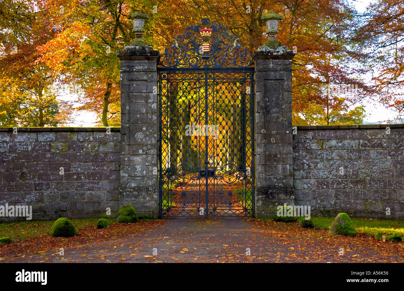 Eingangstor auf Drummond Castle, Crieff, Schottland Stockfoto