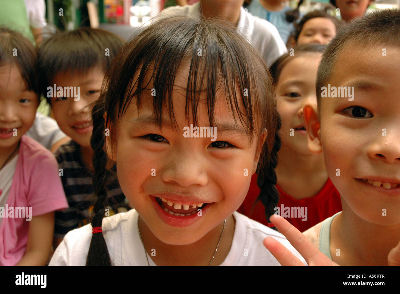 Painet ja0811 Mädchen Kind Kind Taiwan Schule Kinder besondere Bedürfnisse Tainan Foto 2004 Asien China chinesische mentales problem Stockfoto