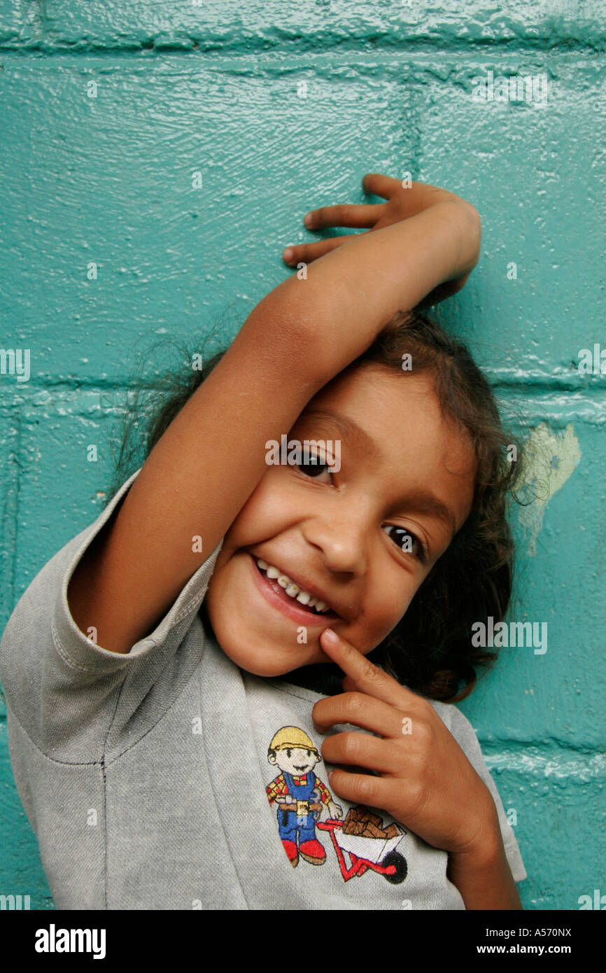 Painet ja1218 Venezuela Mädchen Kinder Kinder Chamiza Lateinamerika Süd Kind Kind Porträt Gesicht Bildung Schule 20051001 Stockfoto