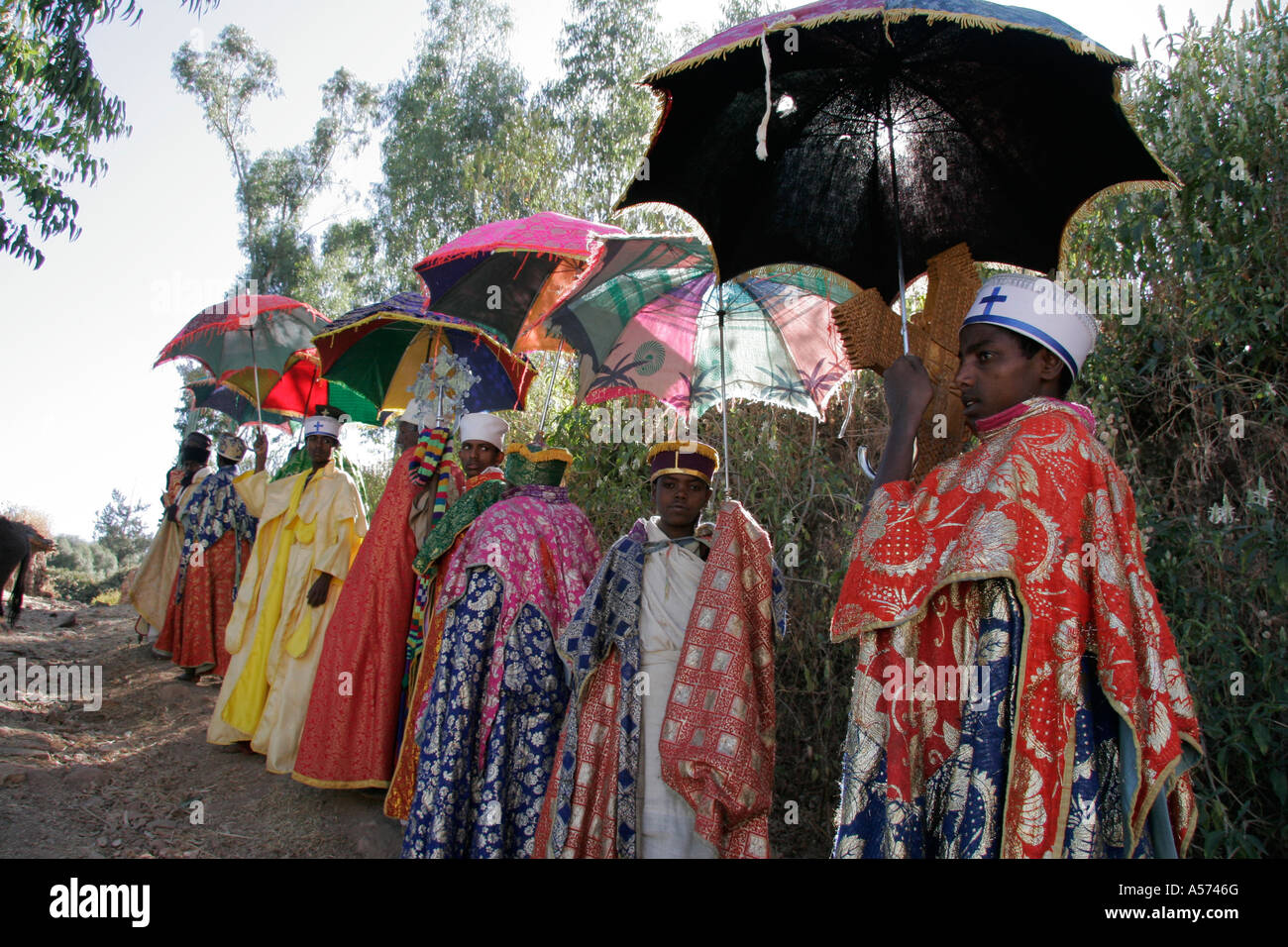 jb1213 Äthiopien Prozession Mönche Abuna Garima Kloster Tigray Besuch Heiligkeit Patriarch Paulos verwendet Mönch Afrika Stockfoto