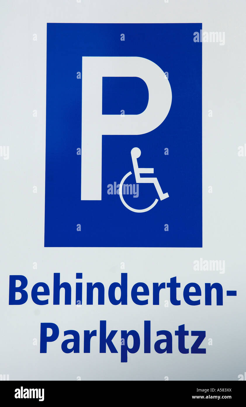 Behinderten Parkplatz Schild, Deutschland Stockfoto