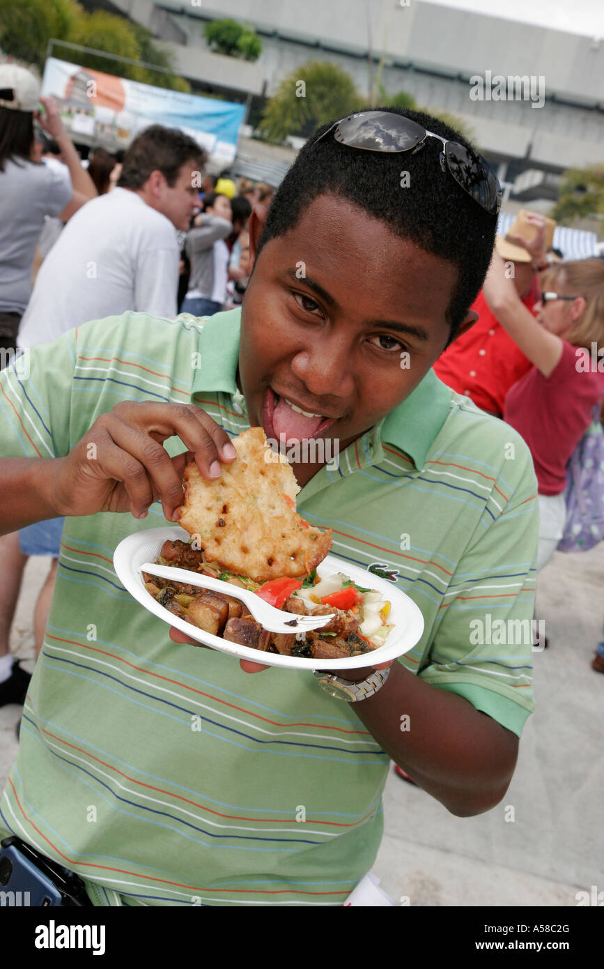 Florida Fl Sud Miami Miami Dade College Kendall Campus Chinese New Year Festival Festivals Feier Messe Event Tradition Feier Stockfotografie Alamy