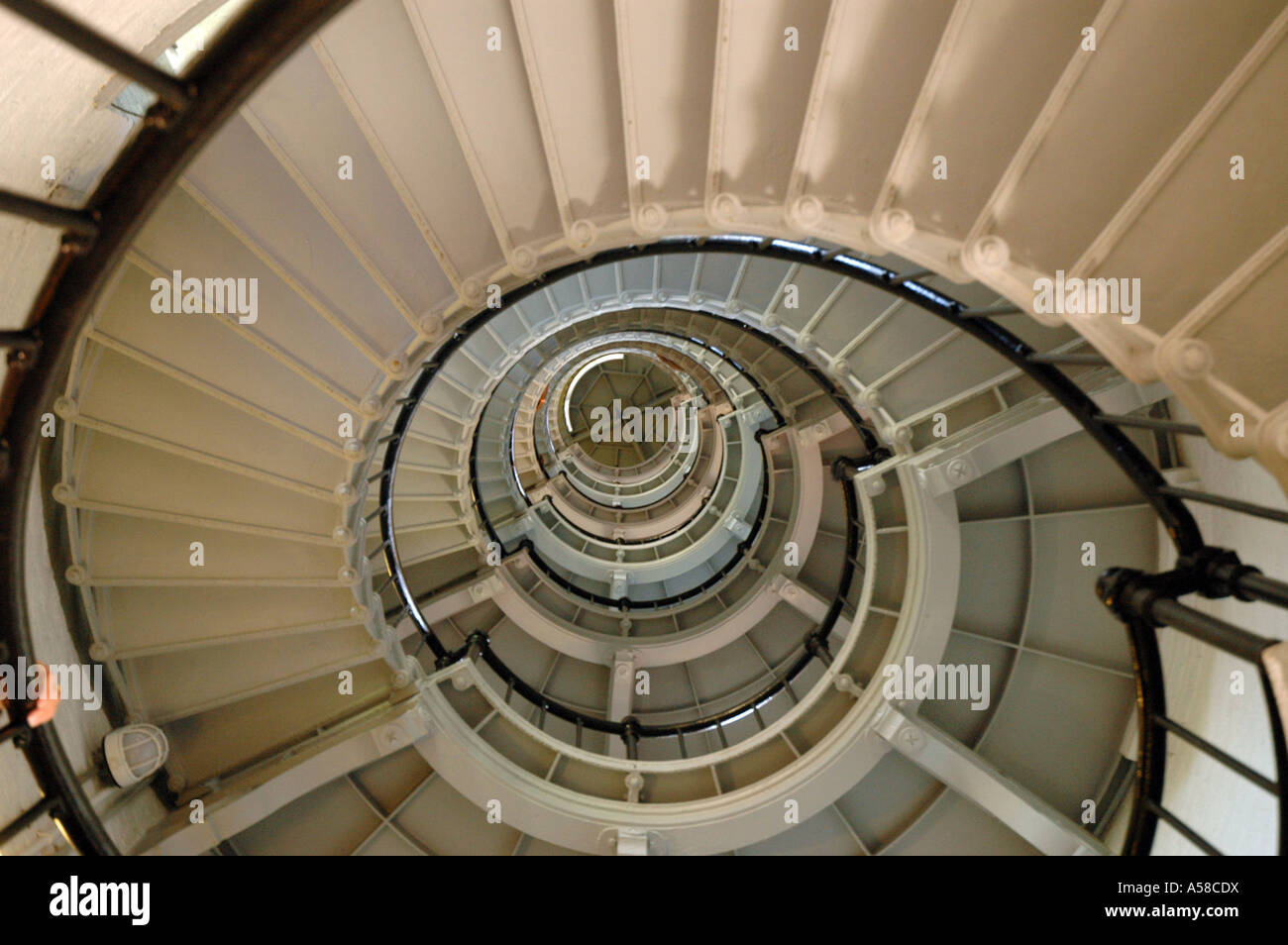 Wicklung-Treppe nach oben schwenken Muster Design Hintergrund Ponce De Leon Lighthouse Daytona Beach Florida fl Stockfoto