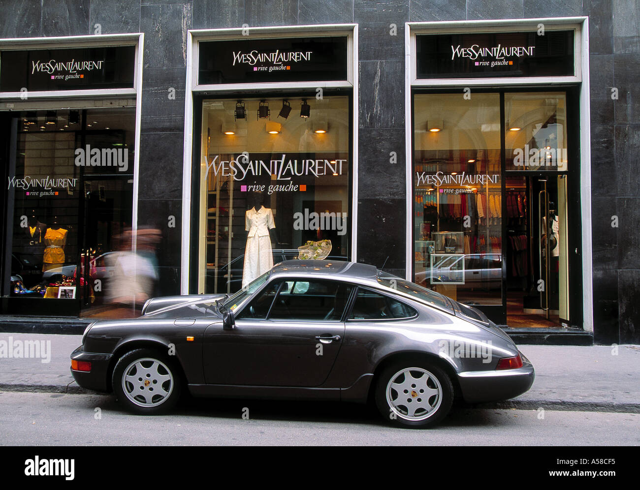 Geschäfte, Mailand, Yves St. Laurent Stockfoto