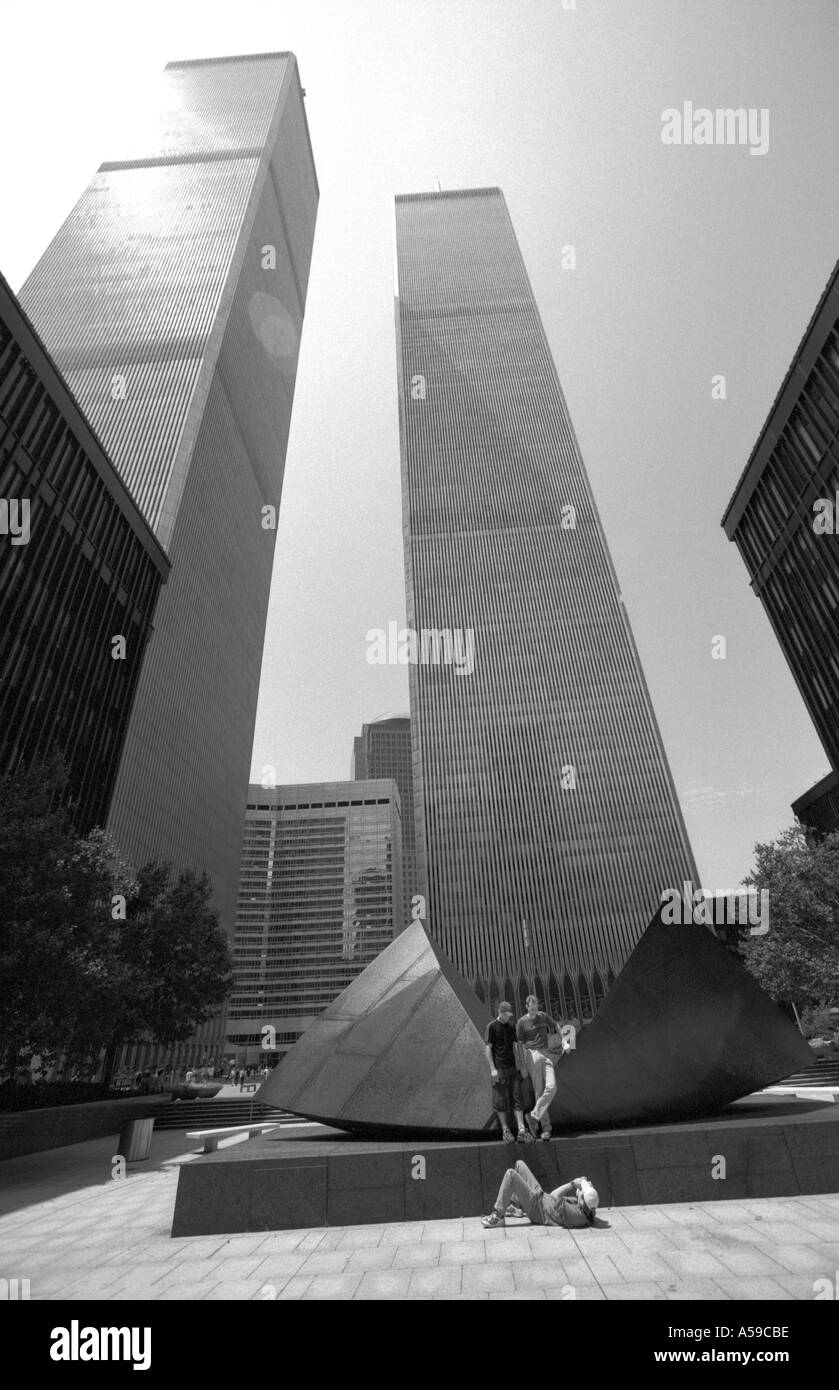 Das World Trade Center in New York City, USA, zwei Monate vor seiner Zerstörung im September 2001 Stockfoto