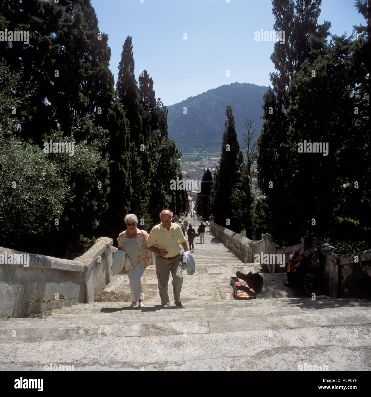 365 Stufen zum Calvari Kirche aus alten Stadt Pollenca früher Pollensa NE Mallorca Balearen Spanien Stockfoto