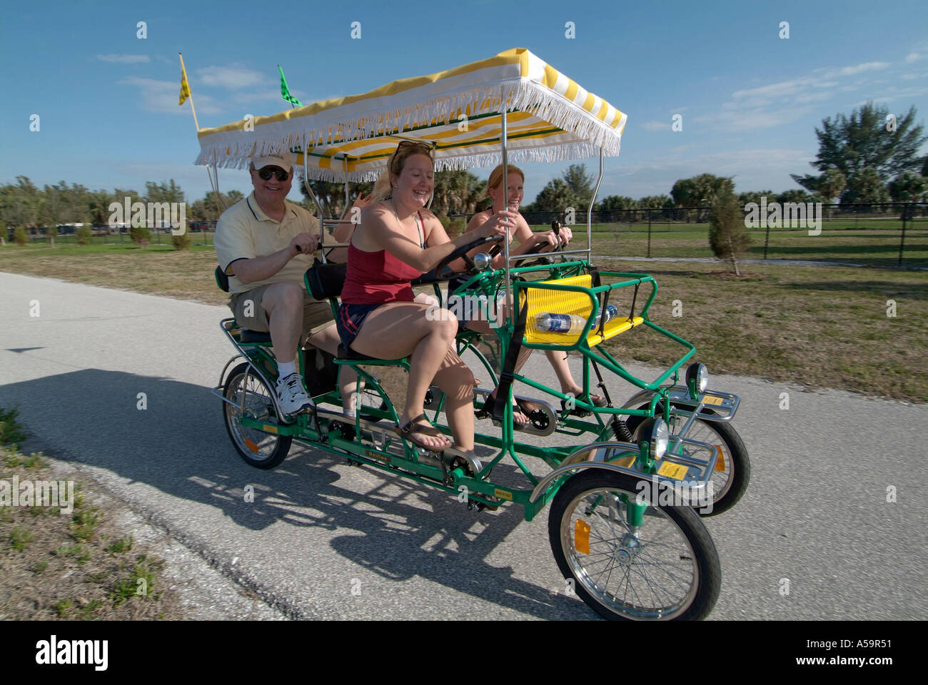 Fort Desoto County Park in Sankt Petersburg Florida Angebot Fahrrad Radfahren laufen Joging Rollerblade Inline-Skating und andere Stockfoto