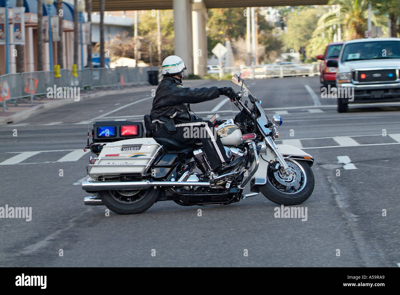 Motorrad-Streife im Einsatz in der Innenstadt von Tampa Florida Stockfoto
