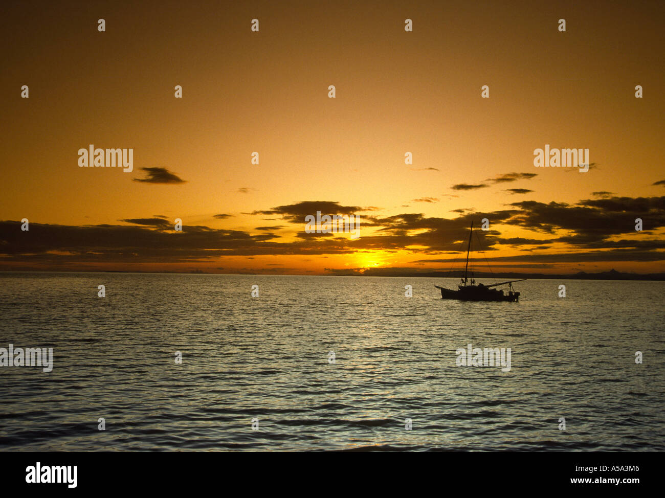 Belize South Wasser Cay Sonnenuntergang über Karibik Stockfoto