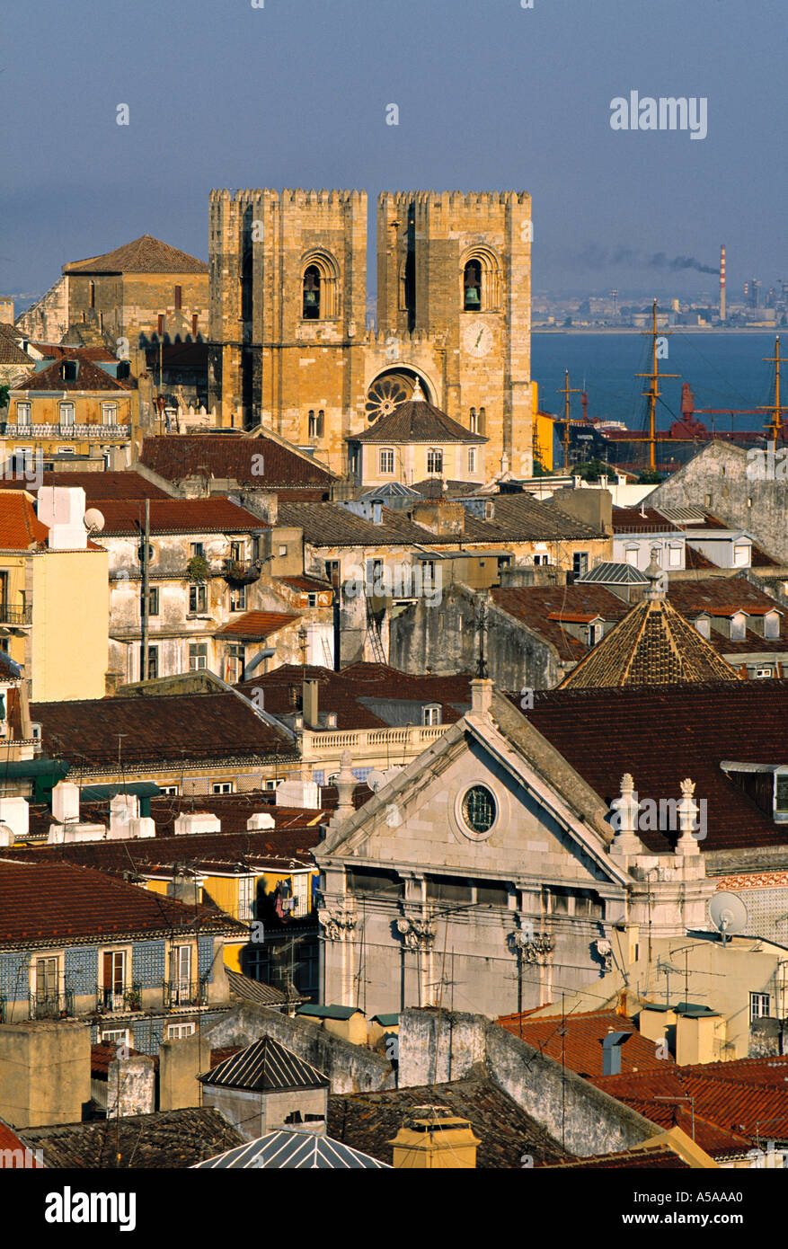 Se patriarchalischen (Kathedrale) & Baixa, Lissabon, Portugal Stockfoto