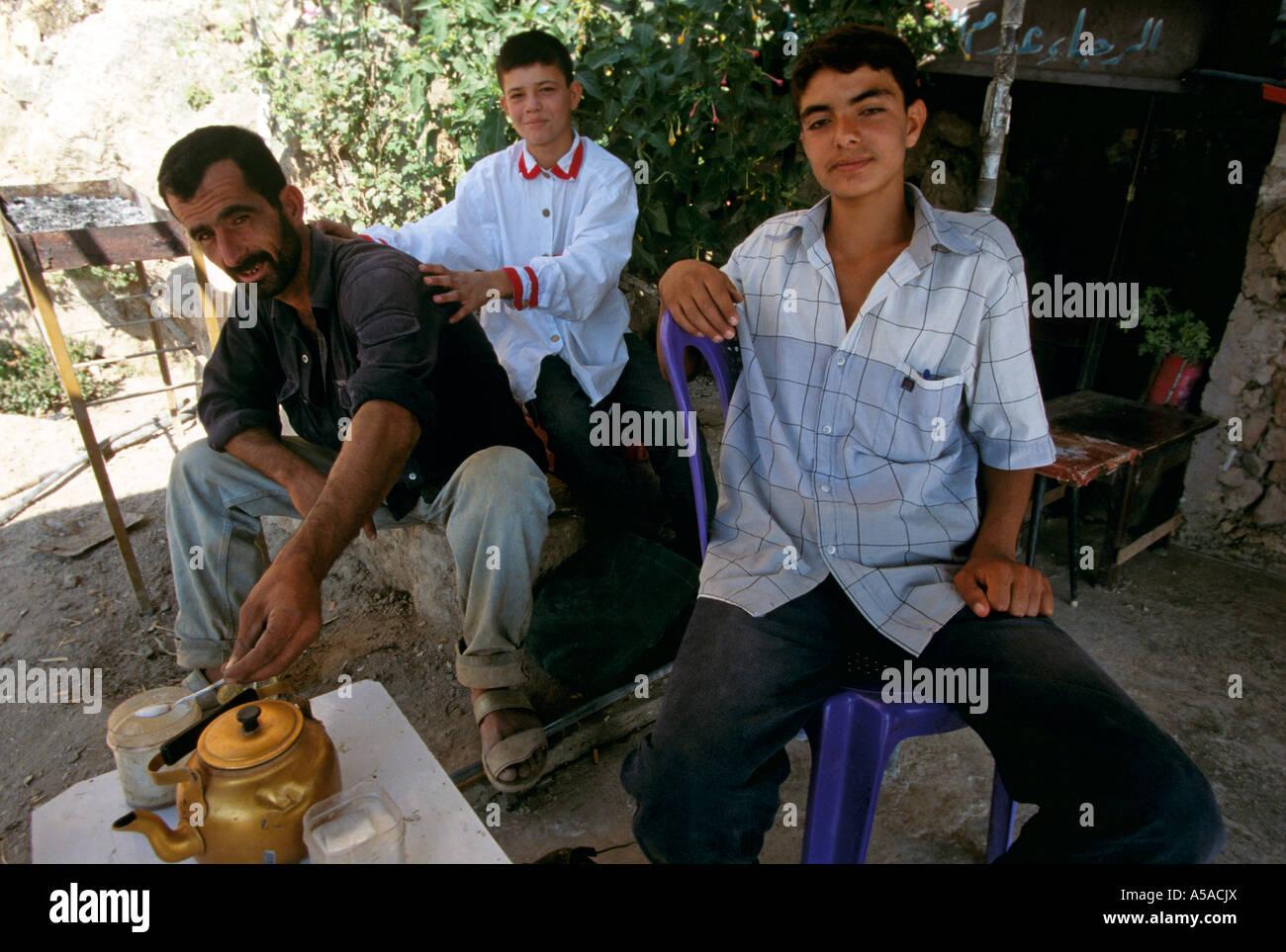 Familientreffen für Tea-time Stockfoto