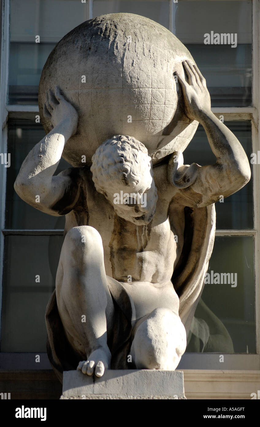 Atlas figure from greek mythology -Fotos und -Bildmaterial in hoher  Auflösung – Alamy