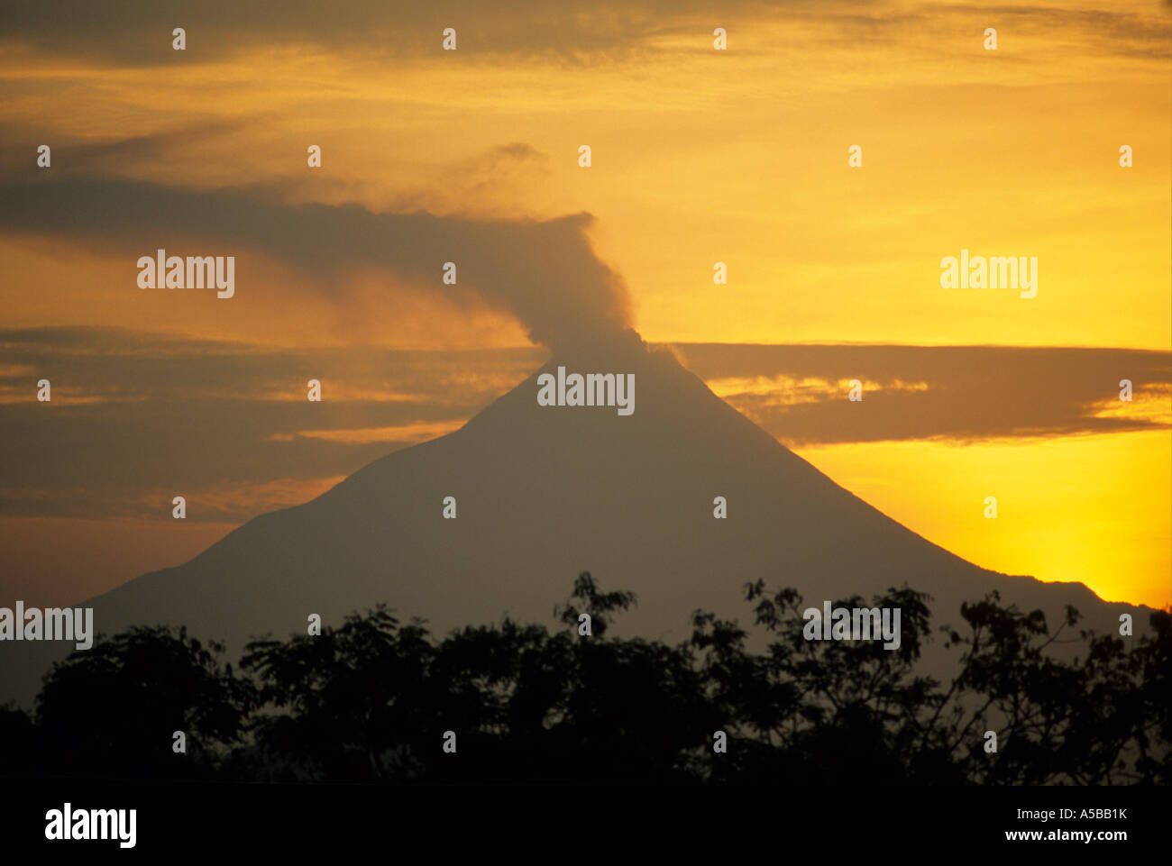 Vulkan Merapi, Indonesien. Stockfoto