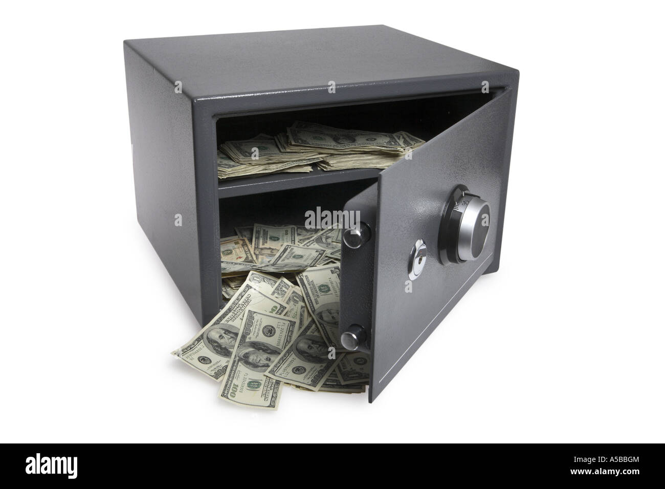 Offenen Safe Mit Geld Verschutten Schneiden Sie Auf Weissem Hintergrund Stockfotografie Alamy