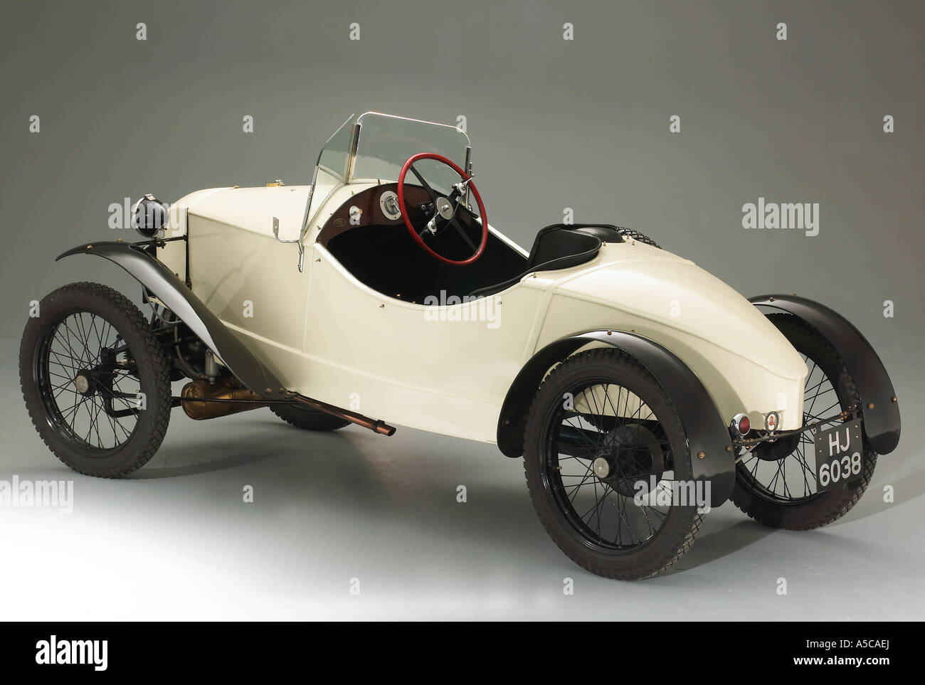 1925 automobile -Fotos und -Bildmaterial in hoher Auflösung – Alamy