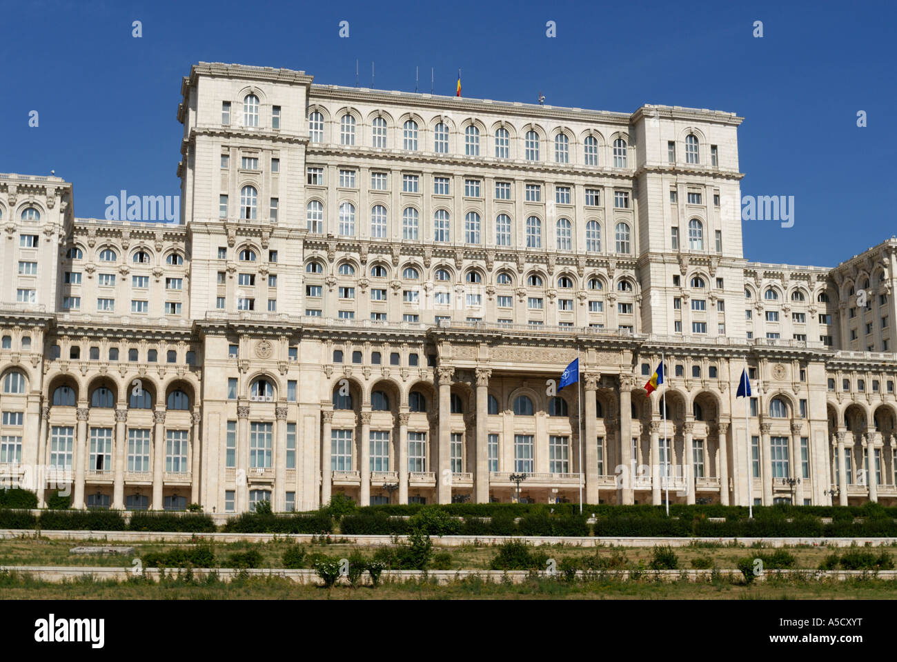 Palast des Parlaments, ehemaliges Haus des Volkes (Casa Poporului - Palatul Parlamentului), Bukarest, Rumänien Stockfoto