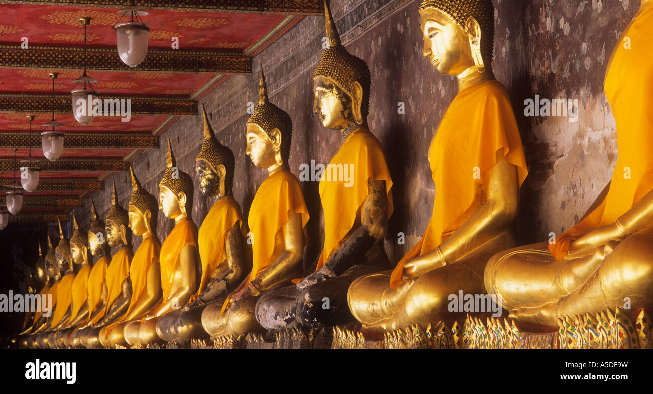 Goldenen Buddhas Wat Suthat Bangkok Thailand Stockfoto