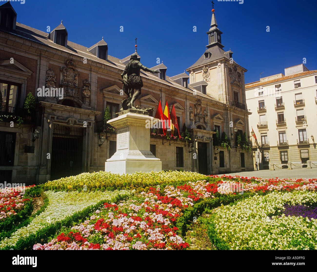 Plaza De La Villa Madrid Spanien Stockfoto