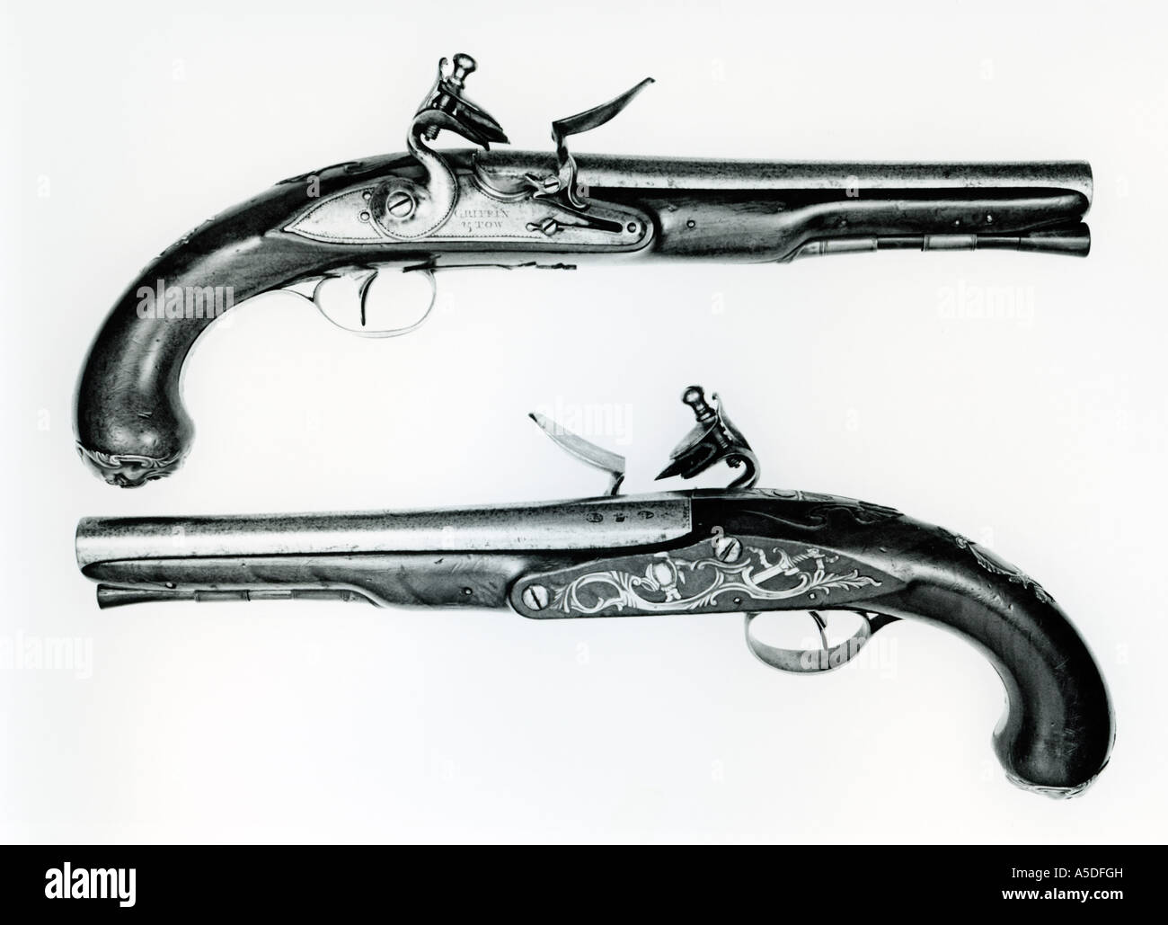 Antike englische Königin Anne Steinschloss-Pistole-paar Stockfoto